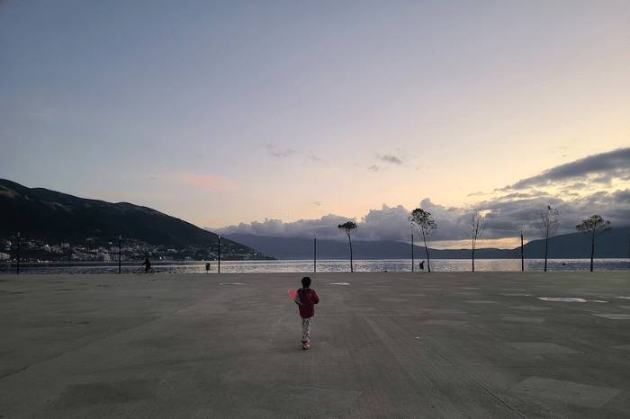 The empty promenade of Vlora in December